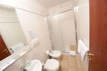 Allegria Fitzroy Cesar Affittacamere Roma